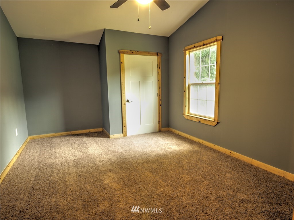 4326 Deming Road Deming, WA 98247 - Photo 20 of 25