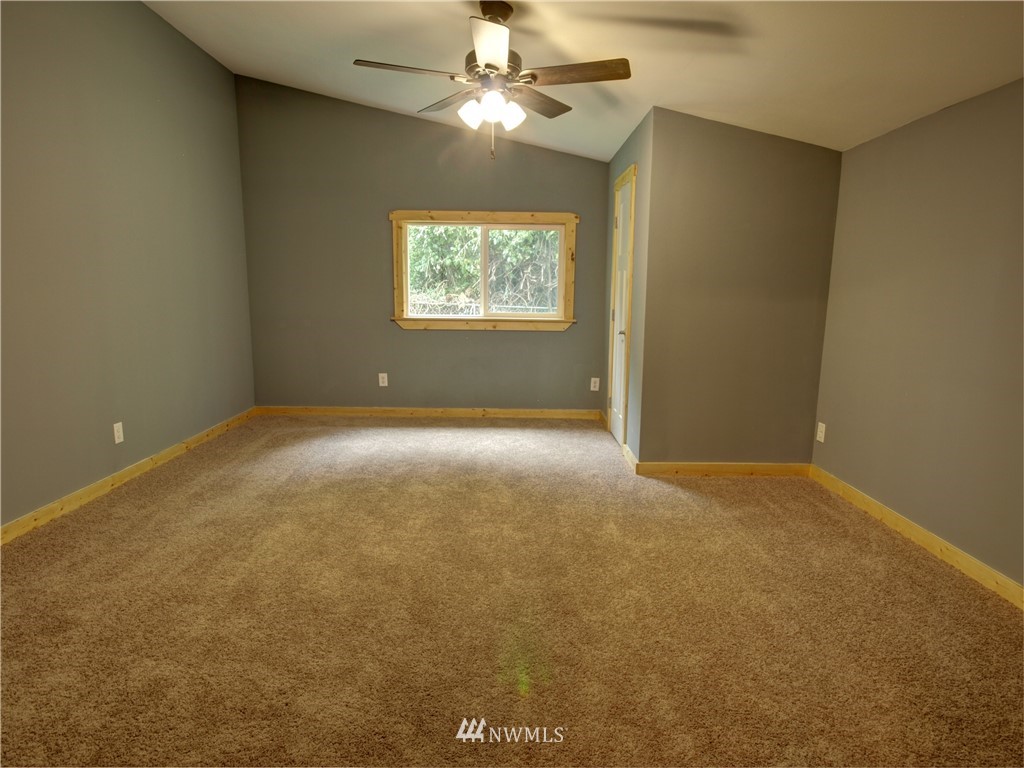 4326 Deming Road Deming, WA 98247 - Photo 4 of 25