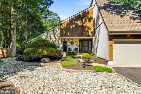 $665,000 | 16 Elizabeth Court West, Marlton, NJ 08053