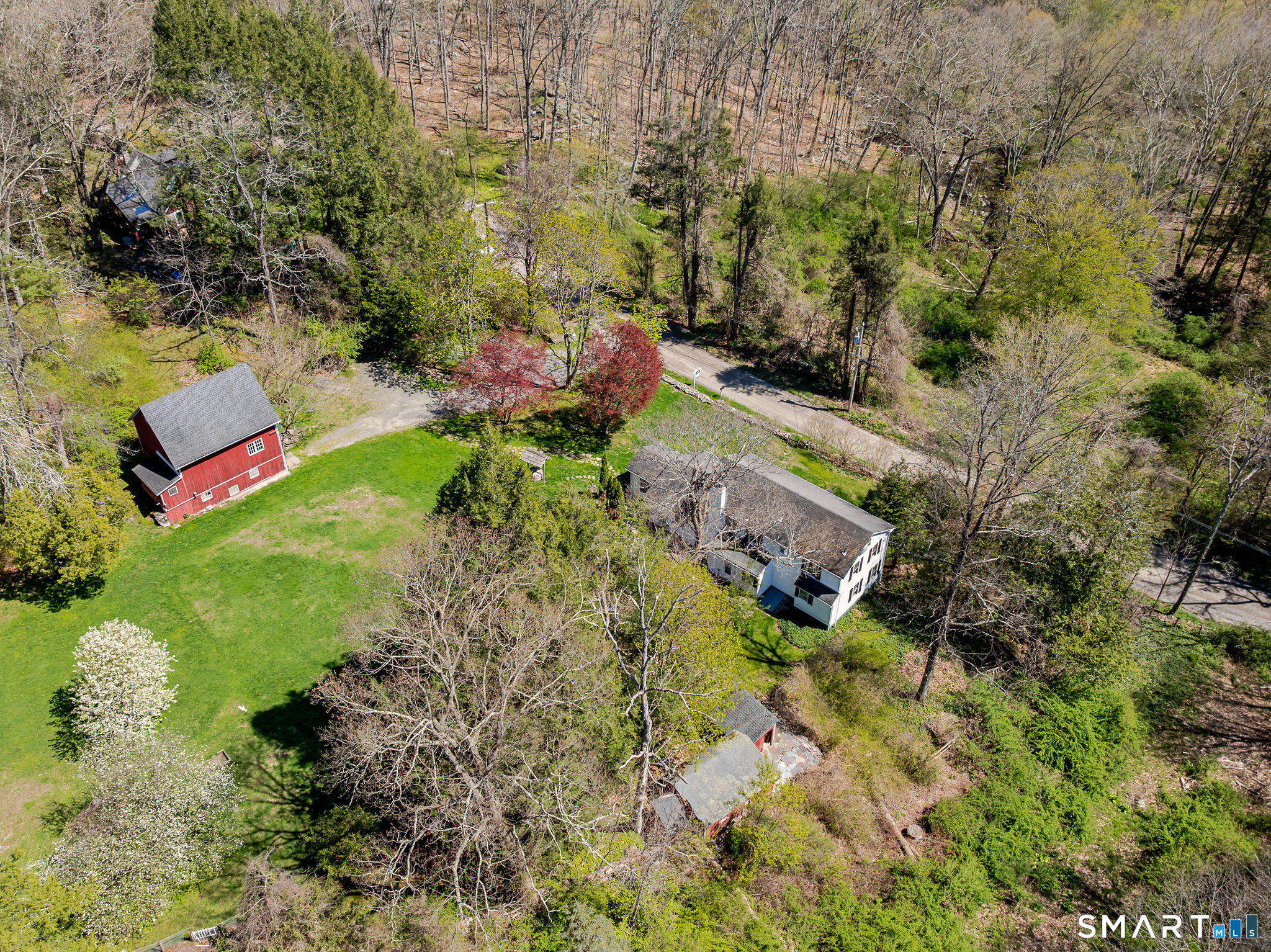 32 Pond Brook Road Newtown, CT 06470 - Photo 7 of 40