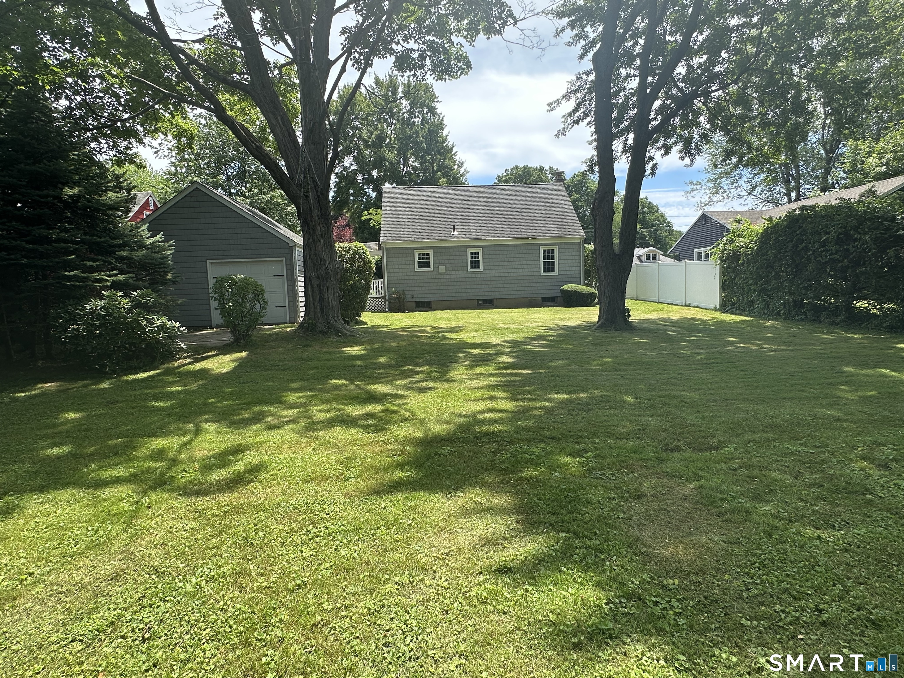 38 Cedar Ridge Road Newington, CT 06111 - Photo 37 of 40