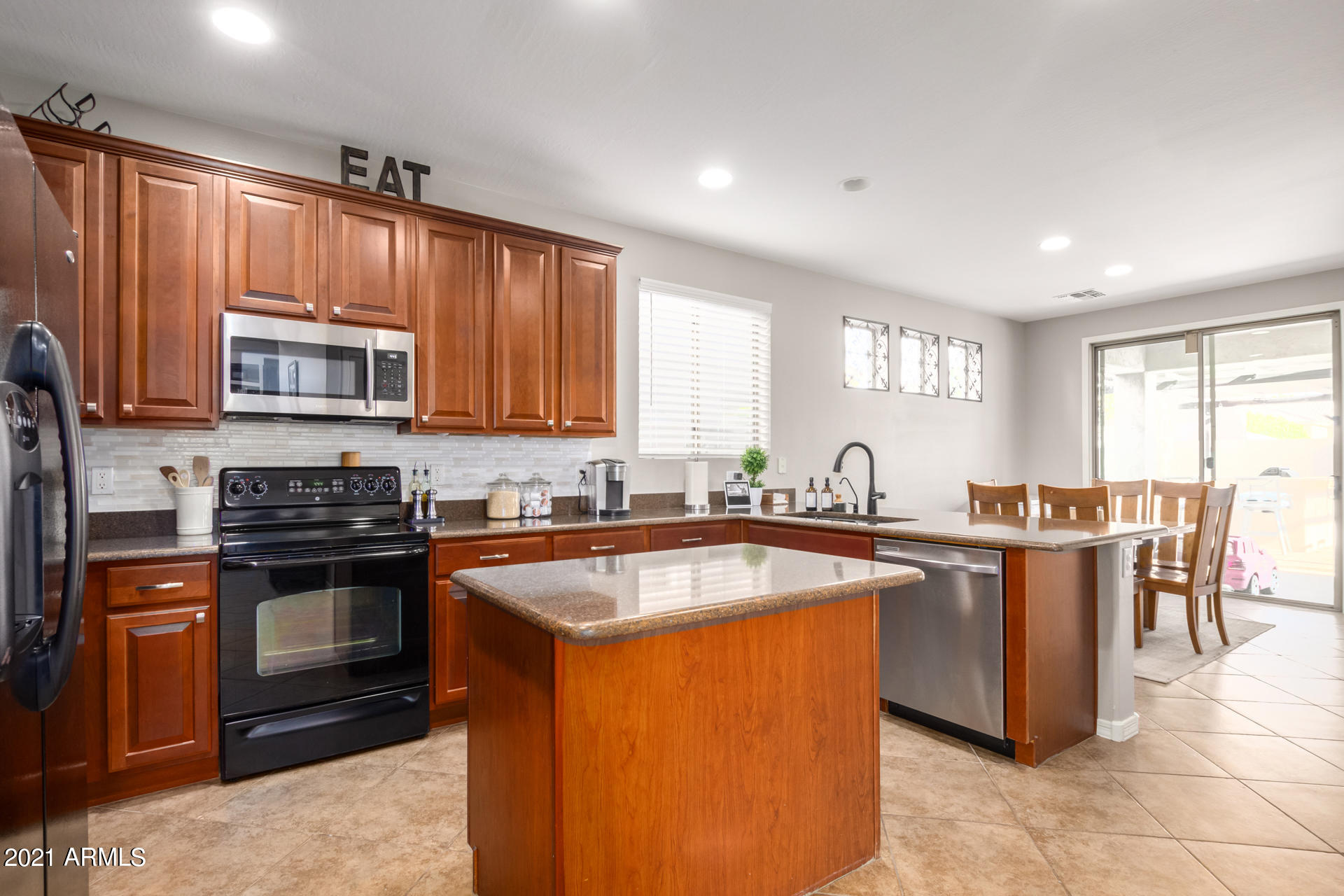 5415 West Rowel Road Phoenix, AZ 85083 - Photo 14 of 40 14 - Rowel