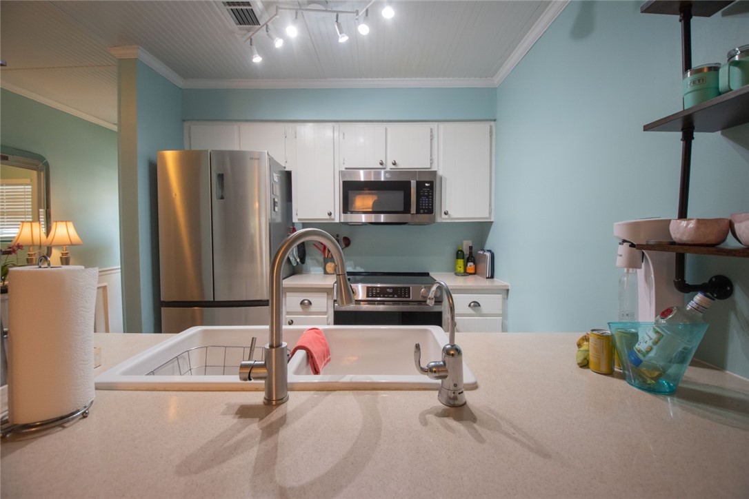 602 Brockinton Point St. Simons Island, GA 31522 - Photo 4 of 31