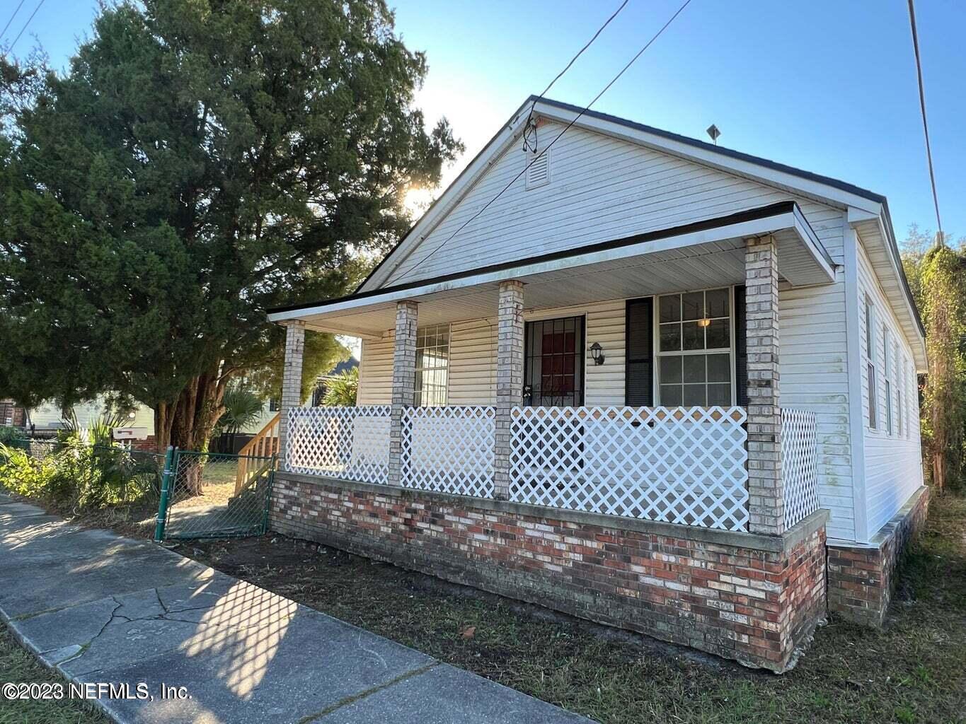526 East 3rd Street Jacksonville, FL 32206 - Photo 2 of 33 20221220203934033946000000-o