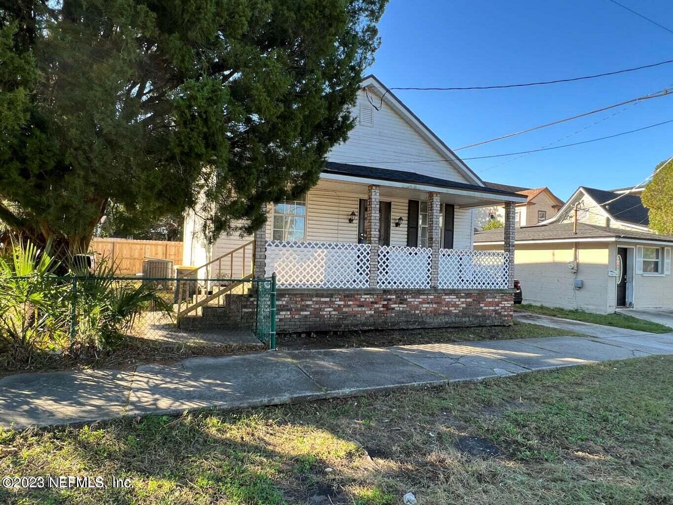 526 East 3rd Street Jacksonville, FL 32206 - Photo 3 of 33 20221220203947098211000000-o