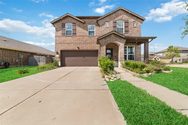 $439,999 | 1804 Ithaca Grove Lane, Pearland, TX 77089