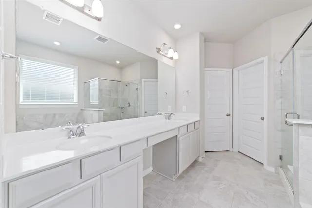 $439,999 | 1804 Ithaca Grove Lane, Pearland, TX 77089