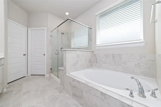 $439,999 | 1804 Ithaca Grove Lane, Pearland, TX 77089