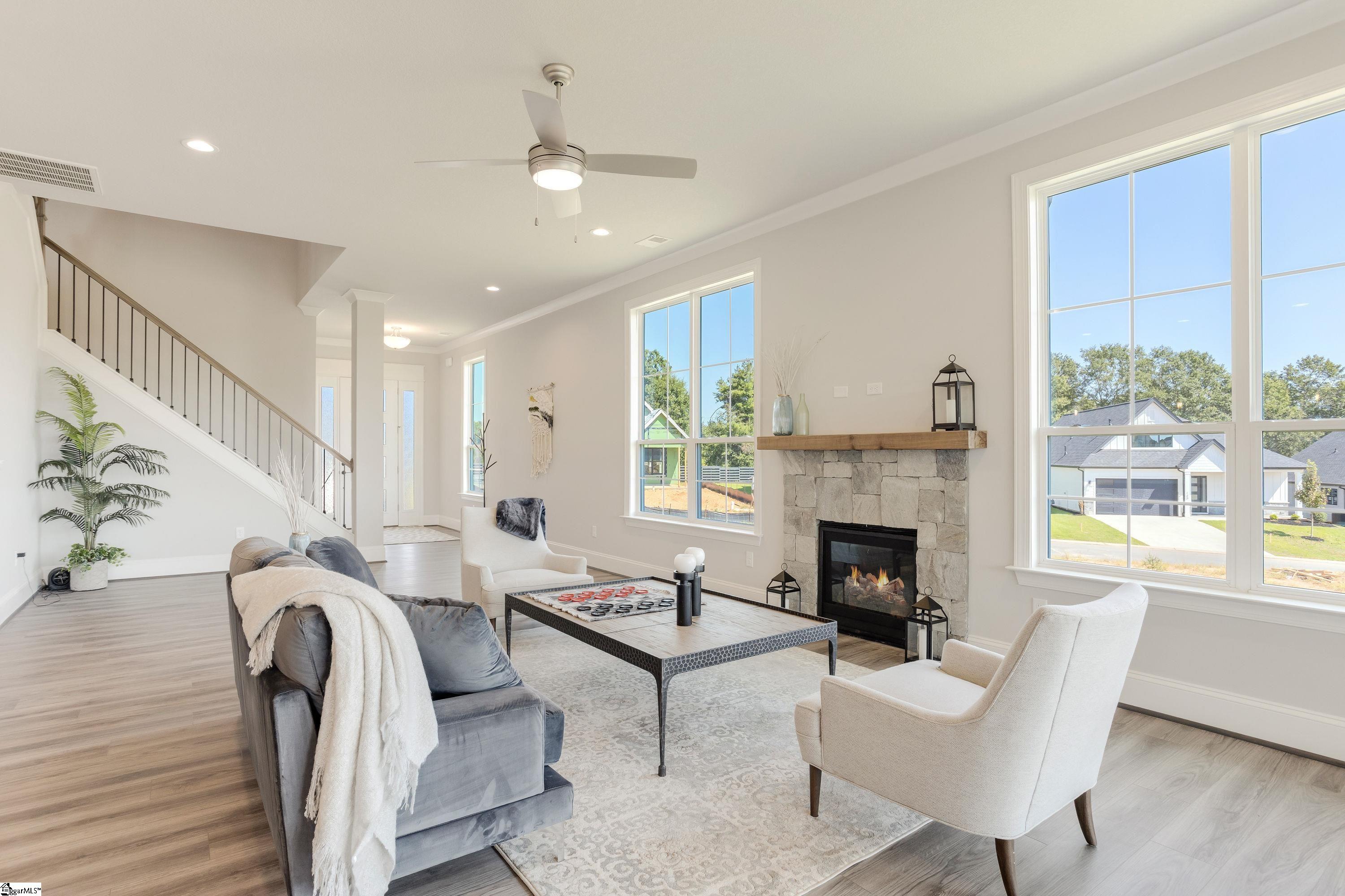 137 Winding Rock Road Simpsonville, SC 29680 - Photo 5 of 18 Gallery Image 5