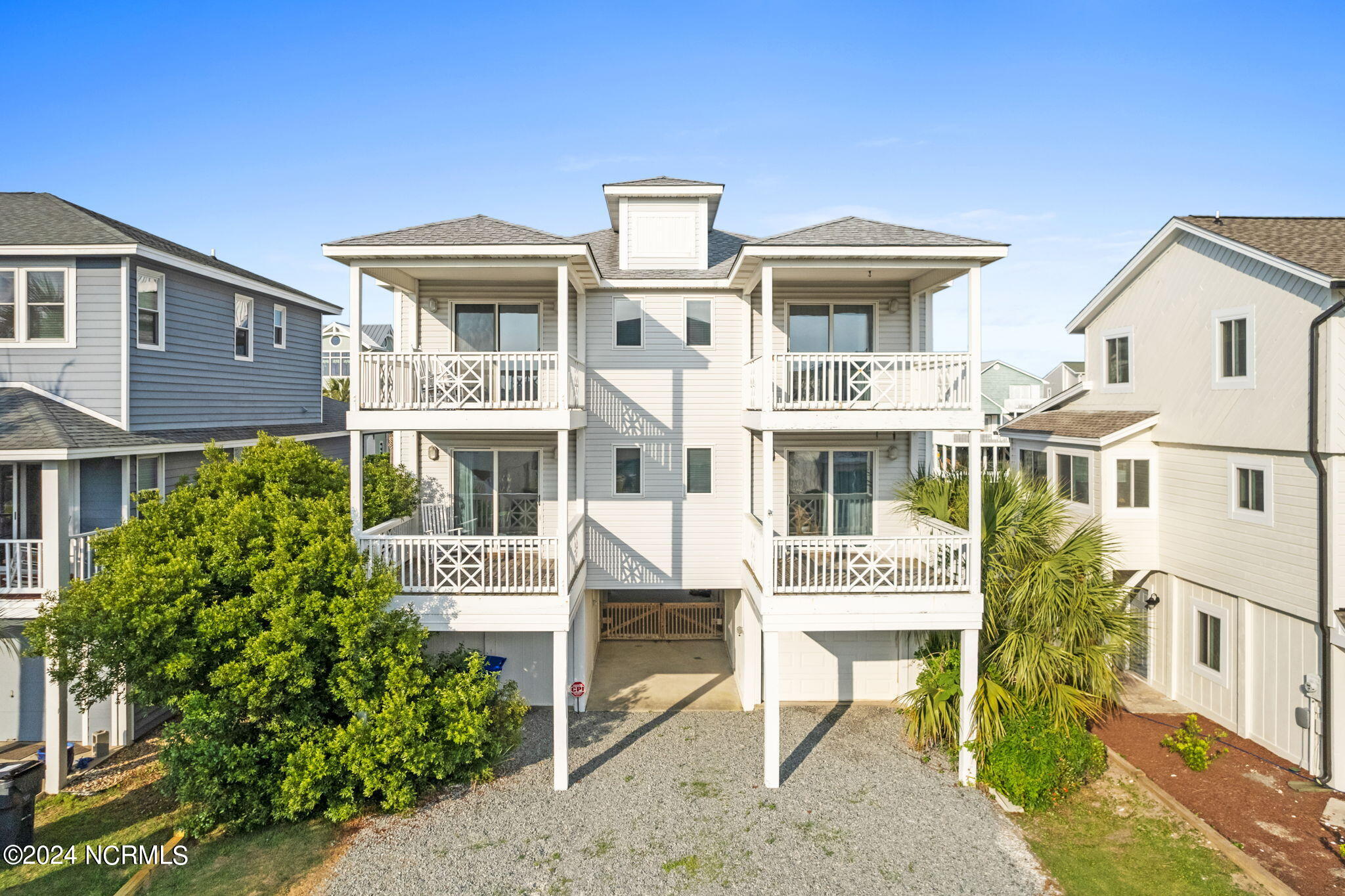 46 Union Street Ocean Isle Beach, NC 28469 - Photo 3 of 54 KahunaPhoto.com 46-47