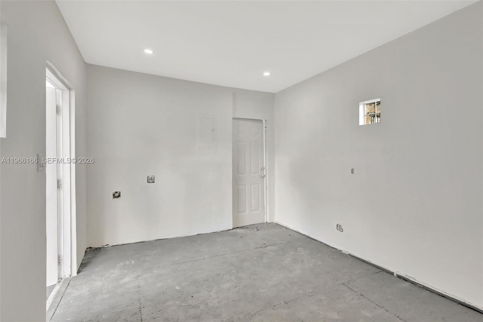 3916 Northwest 207 St Road Miami Gardens, FL 33055 - Photo 23 of 38 a view of an empty room