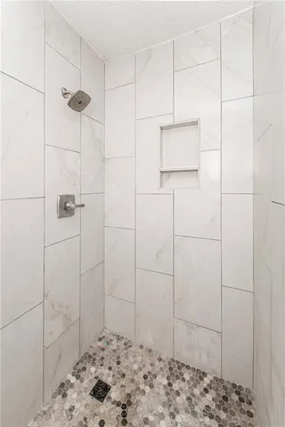 $400,000 | 704 White Oak Drive, Denham Springs, LA 70726