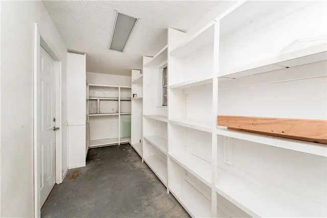 $400,000 | 704 White Oak Drive, Denham Springs, LA 70726