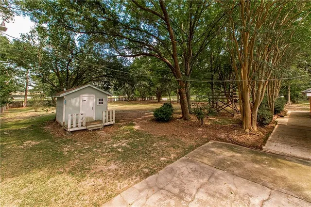 $400,000 | 704 White Oak Drive, Denham Springs, LA 70726
