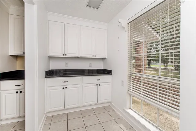 $400,000 | 704 White Oak Drive, Denham Springs, LA 70726