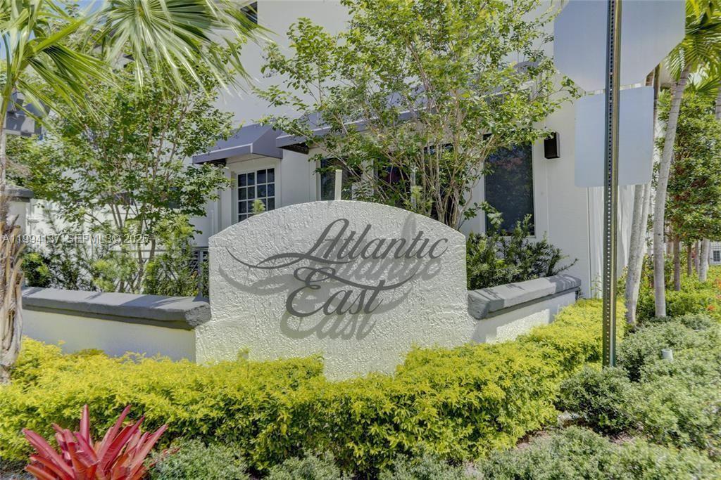 728 Southeast 2nd Street Pompano Beach, FL 33060 - Photo 25 of 27 a view of a house with pool and garden