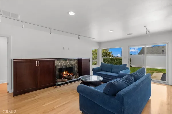 $9,500 | 321 VÃa San Sebastian, Redondo Beach, CA 90277