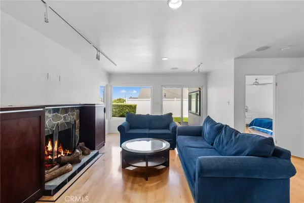 $9,500 | 321 VÃa San Sebastian, Redondo Beach, CA 90277