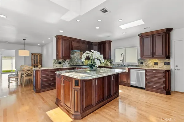$9,500 | 321 VÃa San Sebastian, Redondo Beach, CA 90277