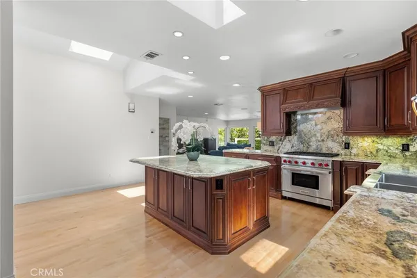 $9,500 | 321 VÃa San Sebastian, Redondo Beach, CA 90277
