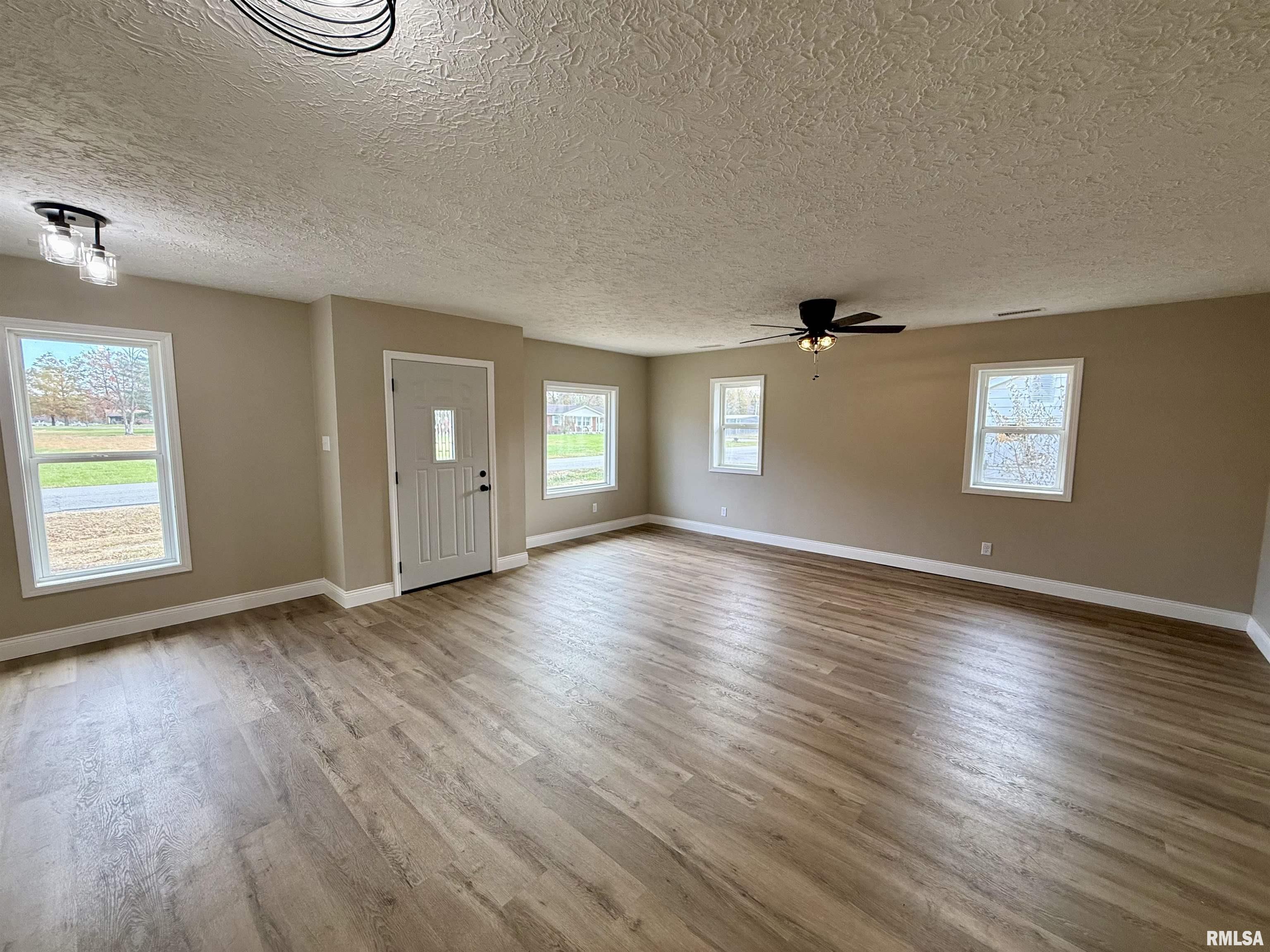 1805 North 13th Street Herrin, IL 62948 - Photo 3 of 21