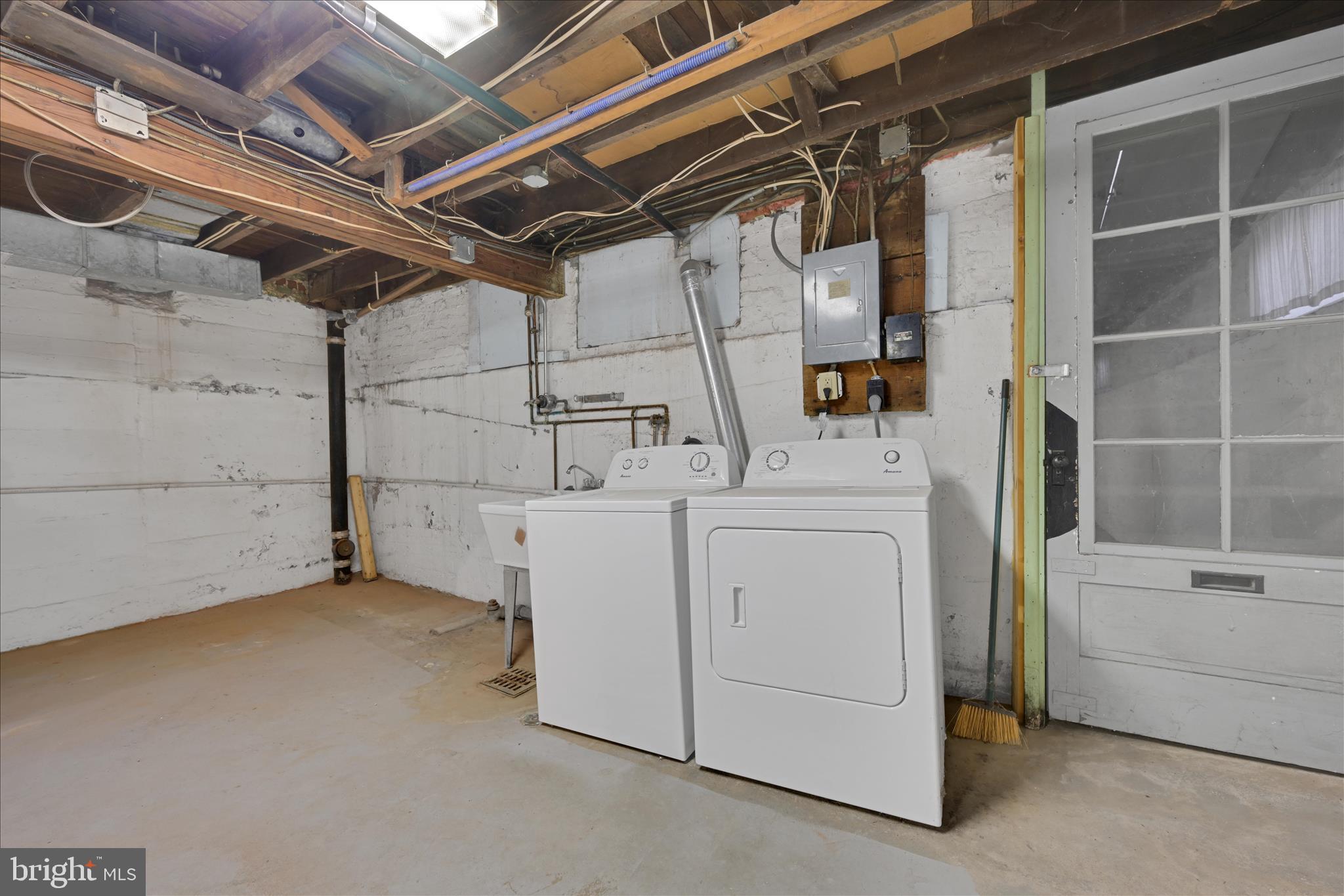 382 Sunset Road Reading, PA 19611 - Photo 21 of 26 Laundry Area