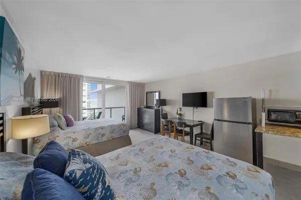 $111,700 | 19201 Collins Avenue, Unit 1117, Sunny Isles Beach, FL 33160