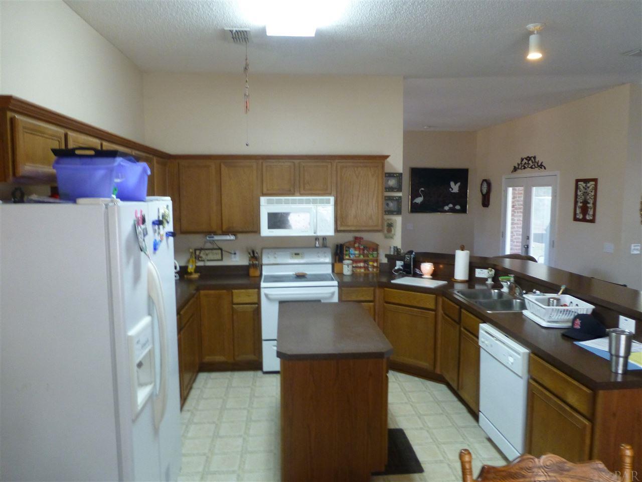 5510 Mulat Road Milton, FL 32583 - Photo 6 of 27 Gallery Image 6