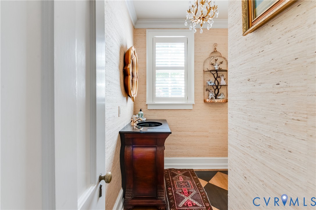 4634 Butte Road Richmond, VA 23235 - Photo 15 of 60 First floor powder room