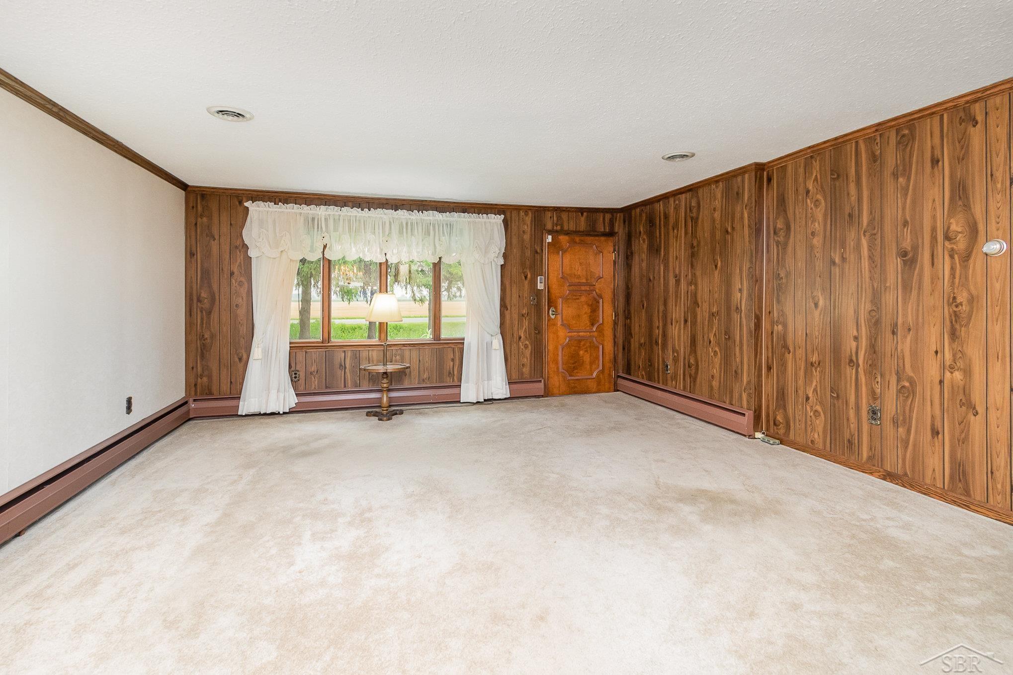 4640 East Laporte Road Freeland, MI 48623 - Photo 4 of 29 50117355-3.JPG