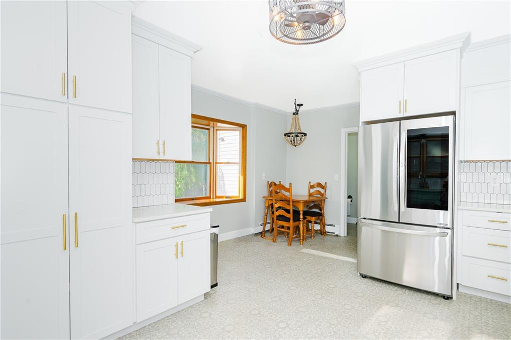 557 Oak Street Indiana, PA 15701 - Photo 11 of 30 Gallery Image 11