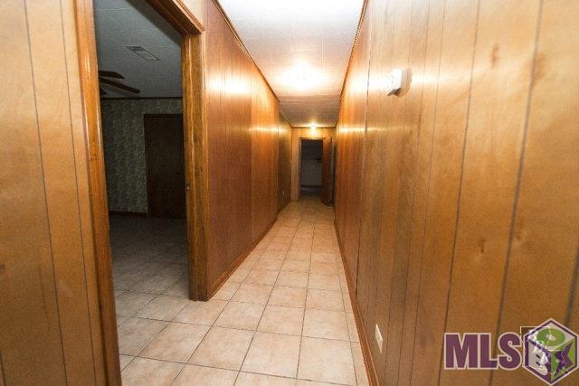 482 Bayou Dularge Road Houma, LA 70363 - Photo 8 of 15 Hallway