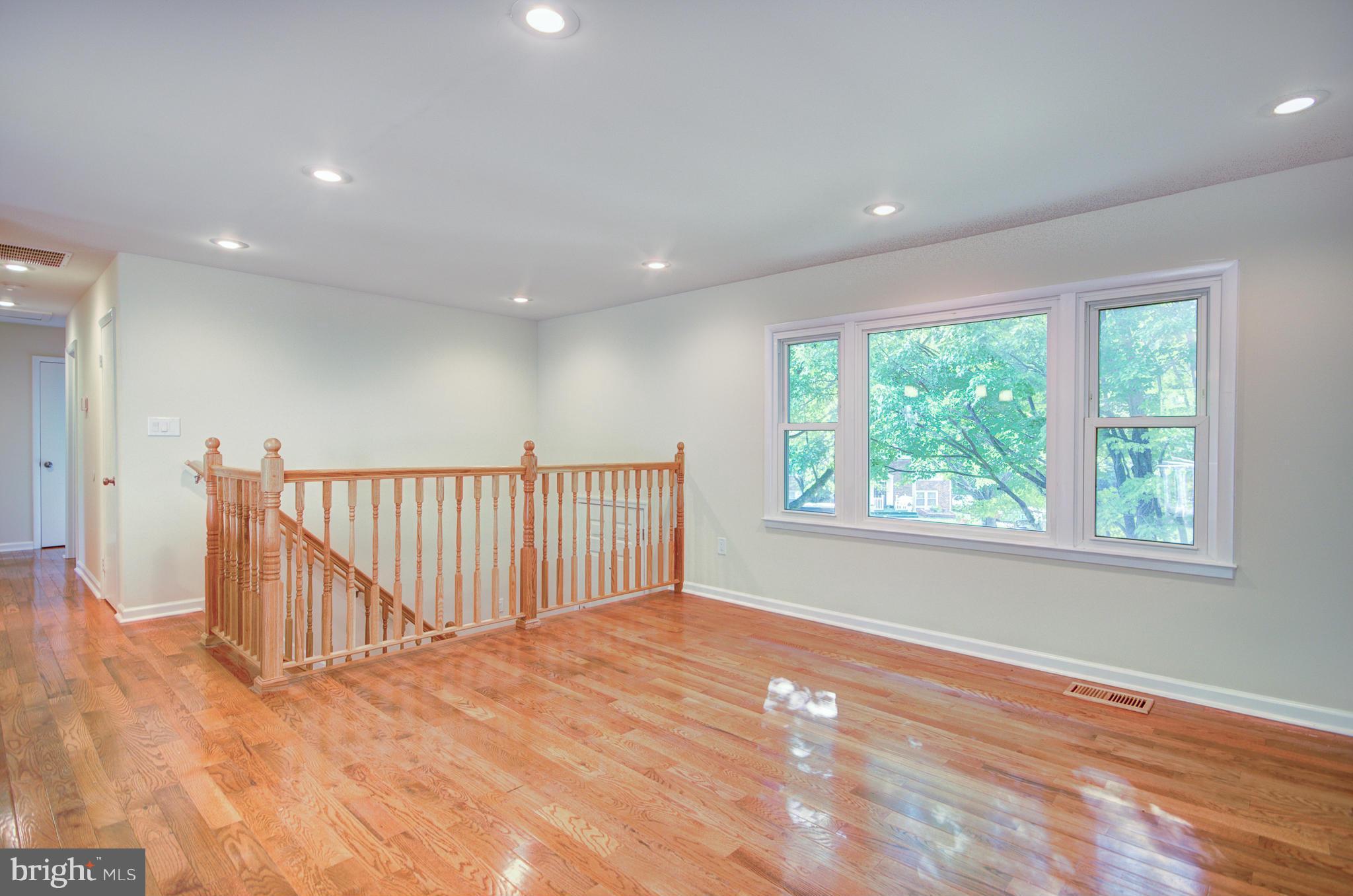 6606 Middlefield Road Fort Washington, MD 20744 - Photo 3 of 29 Family Room