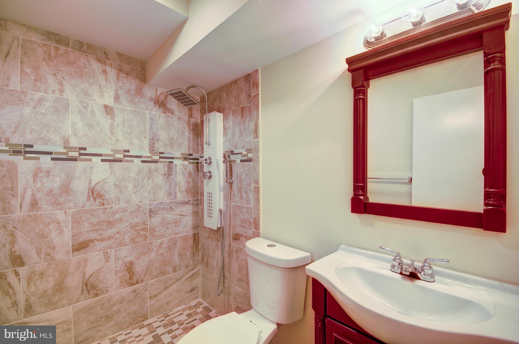 6606 Middlefield Road Fort Washington, MD 20744 - Photo 21 of 29 Bath