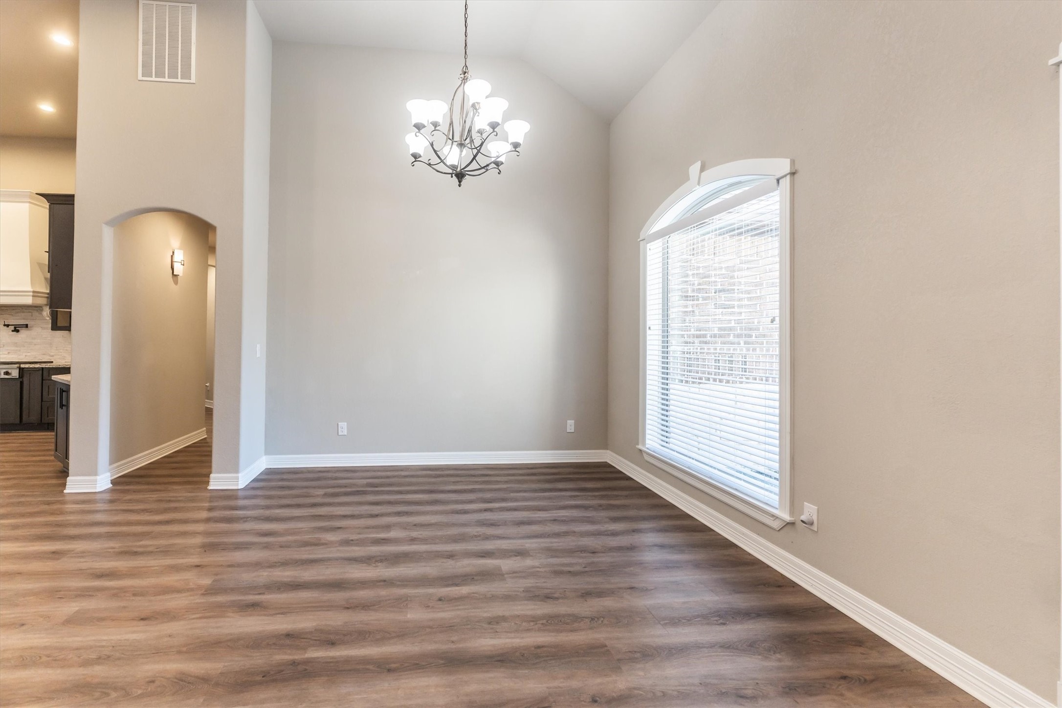 2172 Greentree Drive Huntsville, TX 77340 - Photo 7 of 45 nviting entry with abundant natural light and open design.