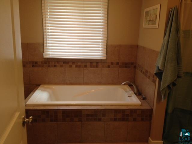44 Thomson Road Esko, MN 55733 - Photo 10 of 19 Gallery Image 10