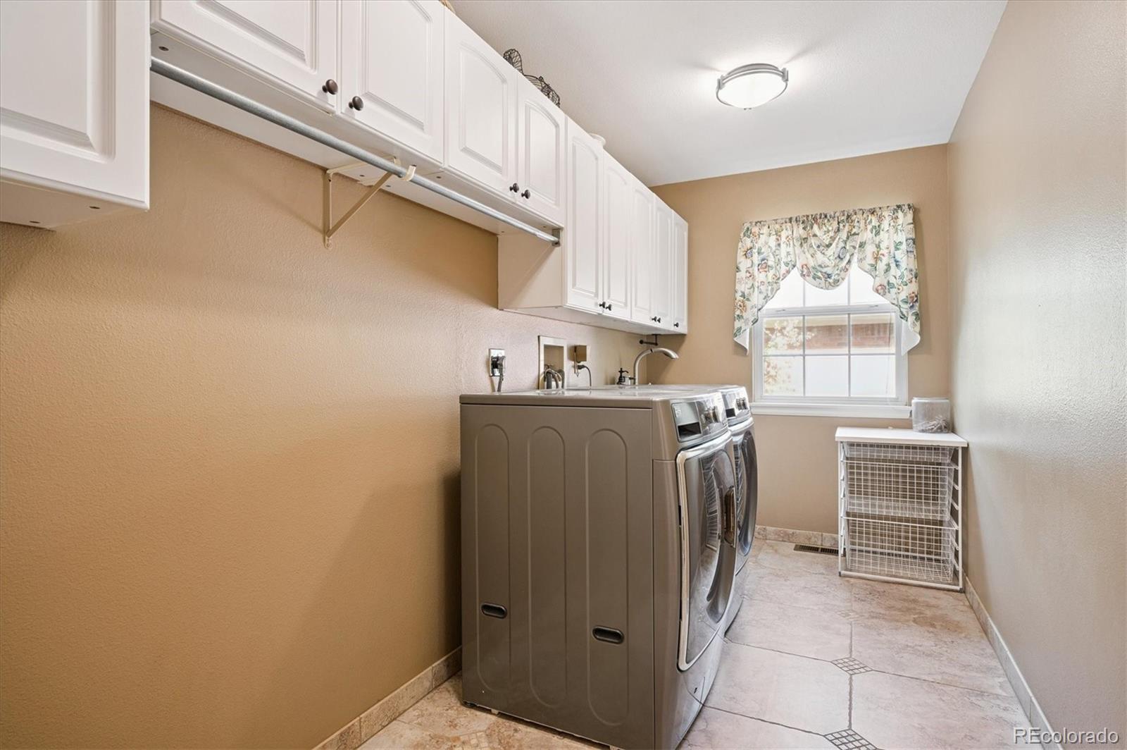 1554 Sunset Ridge Road Highlands Ranch, CO 80126 - Photo 15 of 37 Gallery Image 15