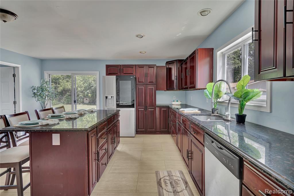 914 Chartier Road Marine City, MI 48039 - Photo 15 of 30
