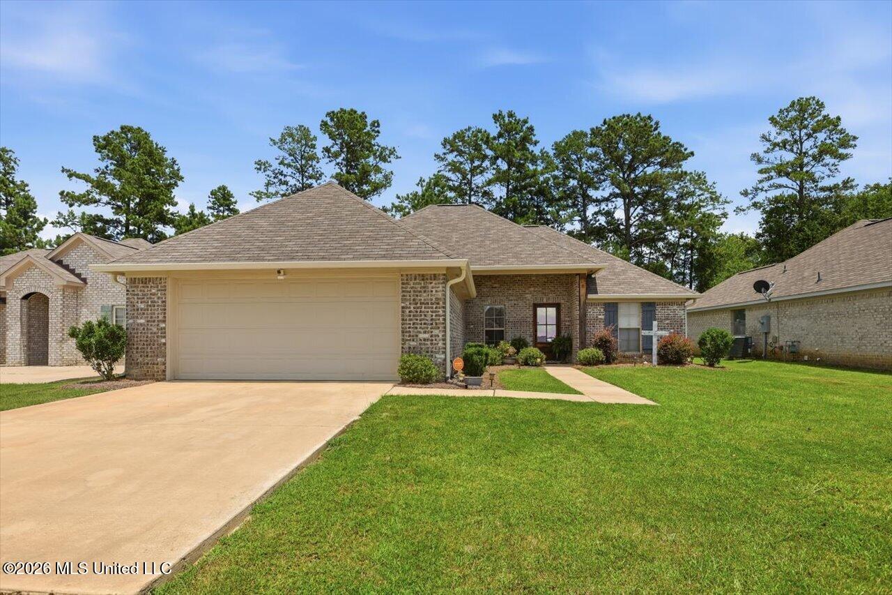 987 Filmore Dr. Brandon, MS 39042 - Photo 3 of 32 01-987 Filmore Dr _ Hometoursms.com