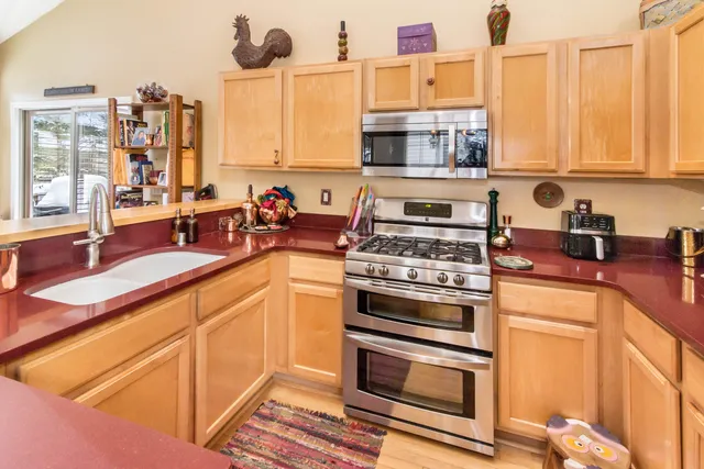 $549,900 | 5916 Lafayette Lane, Ann Arbor, MI 48103