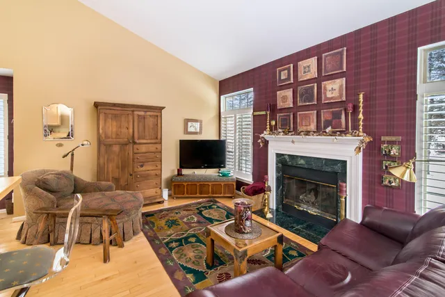 $549,900 | 5916 Lafayette Lane, Ann Arbor, MI 48103