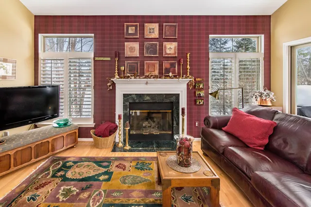 $549,900 | 5916 Lafayette Lane, Ann Arbor, MI 48103