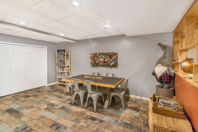 $549,900 | 5916 Lafayette Lane, Ann Arbor, MI 48103