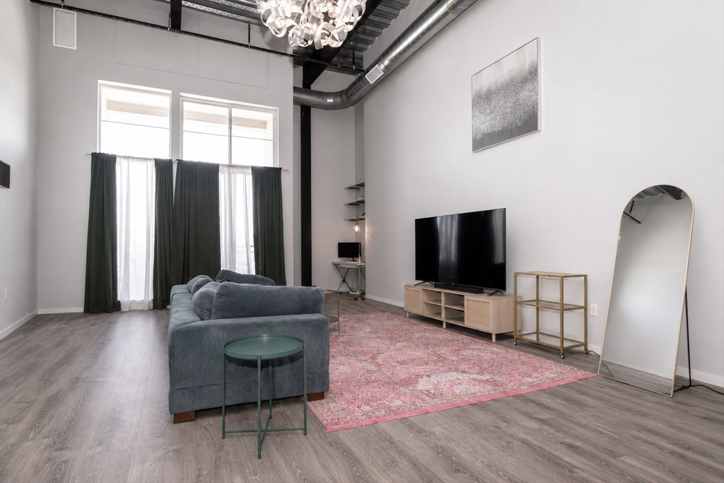 950 Broadway, Unit 10 Chelsea, MA 02150 - Photo 4 of 28