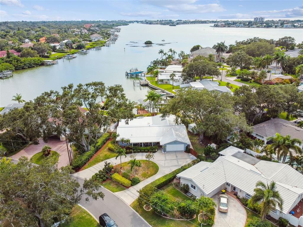 1818 Harbor Cir West  