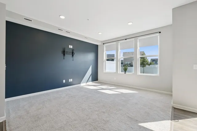 $359,900 | 11279 Crestbury Drive, St. Paul, MN 55129