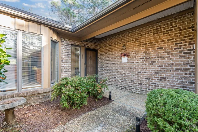 $485,000 | 220 Fairway Drive, Pinehurst, NC 28374