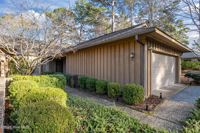 $485,000 | 220 Fairway Drive, Pinehurst, NC 28374