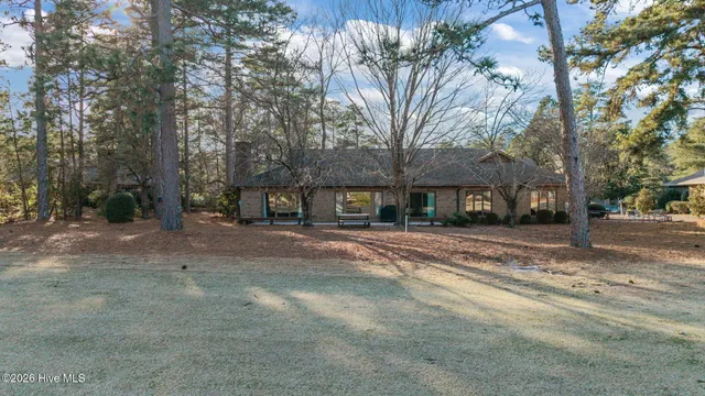 $485,000 | 220 Fairway Drive, Pinehurst, NC 28374