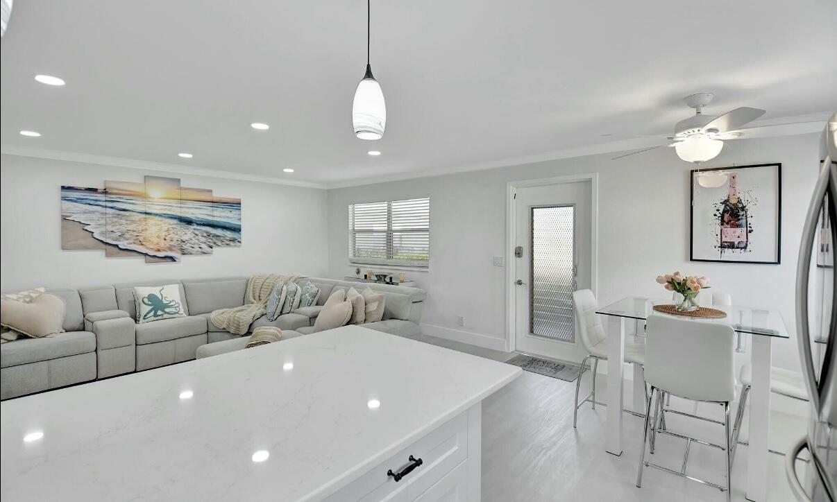 581 Monaco Way, Unit 581 Delray Beach, FL 33446 - Photo 12 of 34 IMG_2614